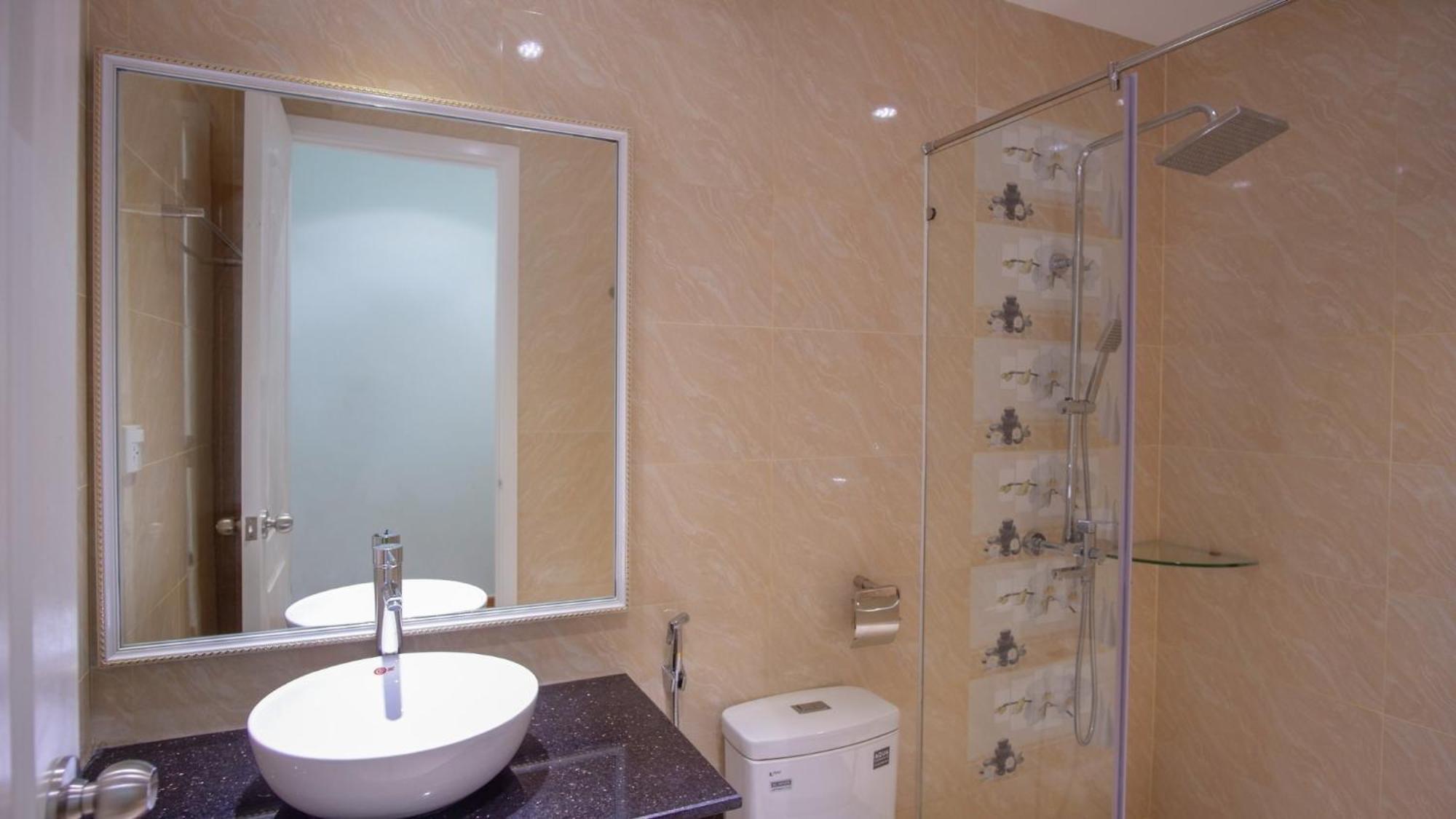 Thu'S Apartment Near Ben Thanh Market مدينة هوشي منه المظهر الخارجي الصورة